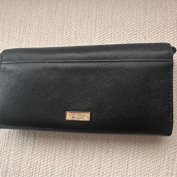 Kate Spade Wallet - Picture 2 of 4